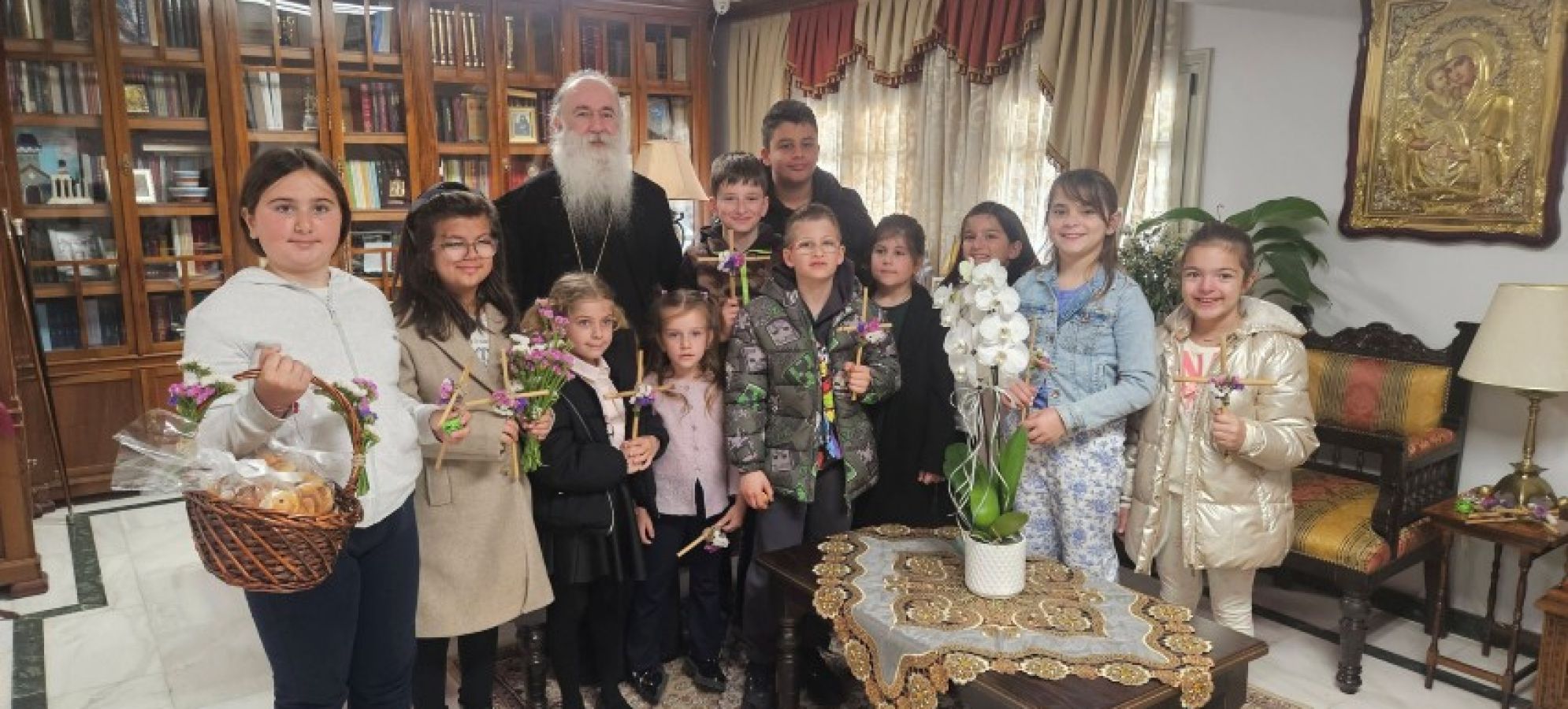 Πασχαλινή Παράδοση: Ο Πολιτιστικός Σύλλογος Αρχαίας Κορίνθου «Ο Απόλλων» Αναβιώνει τα Κάλαντα του Λαζάρου